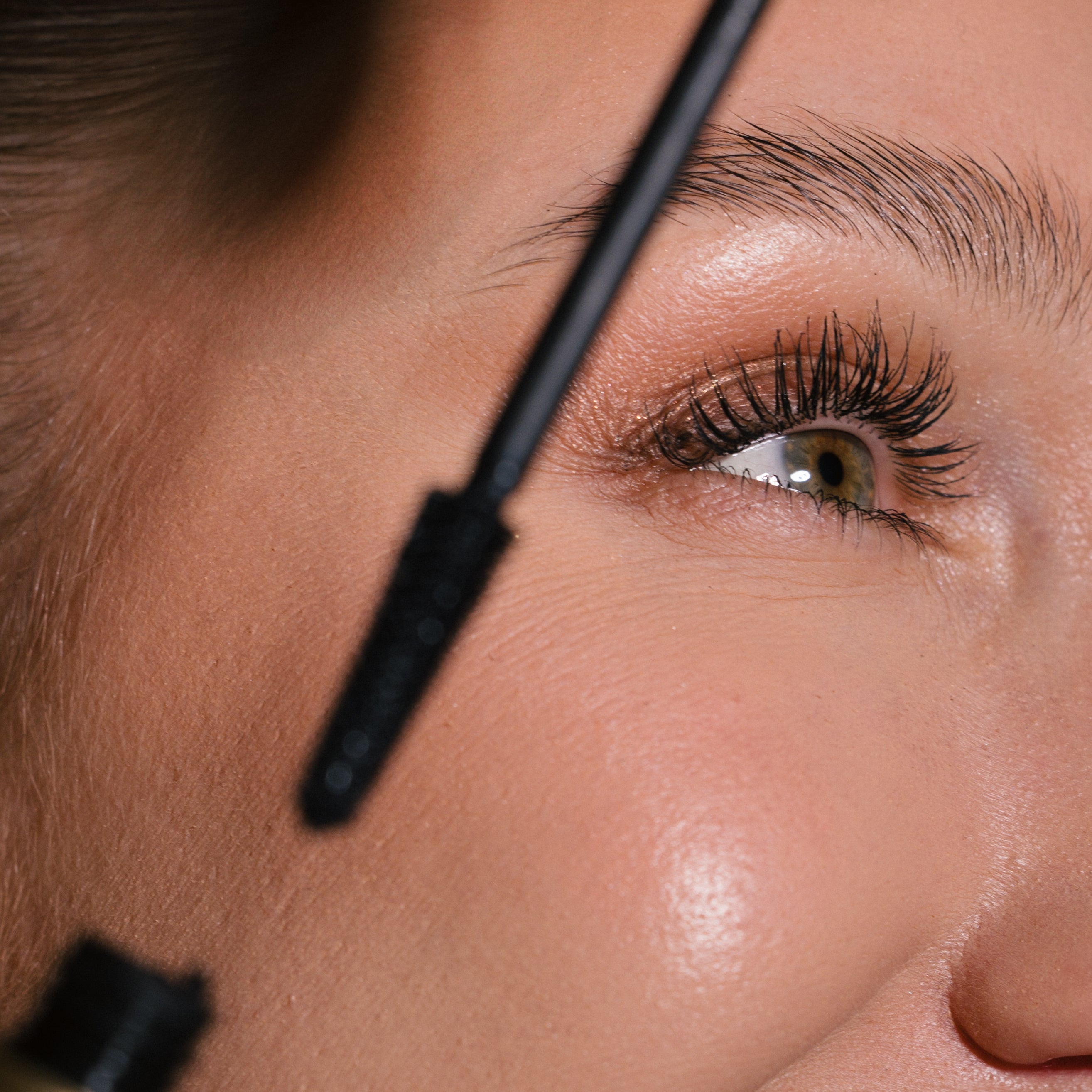 Eco By Sonya Mitzi Mascara clean formulated eye makeup on eye - Eco By Sonya New Zealand